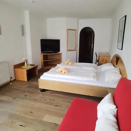 Zell Am 3* زيل أم سي