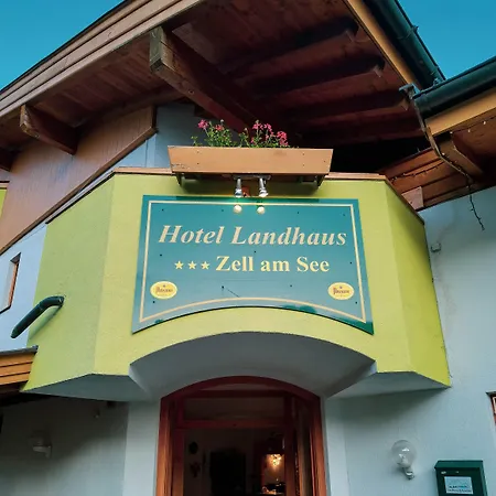 Ξενοδοχείο Zell Am 3*