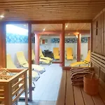 Отель Landhaus 3*